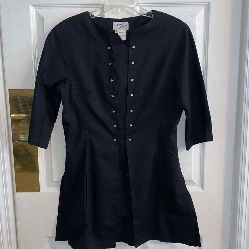 Black lab coat